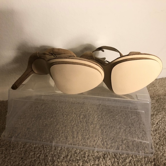 Tan Calvin Klein Vivian Suede Strappy Sandle Size - Picture 3 of 8